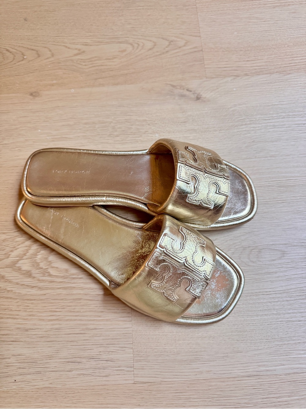 Tory Burch Metallic Gold Slides - Picture 6 of 6